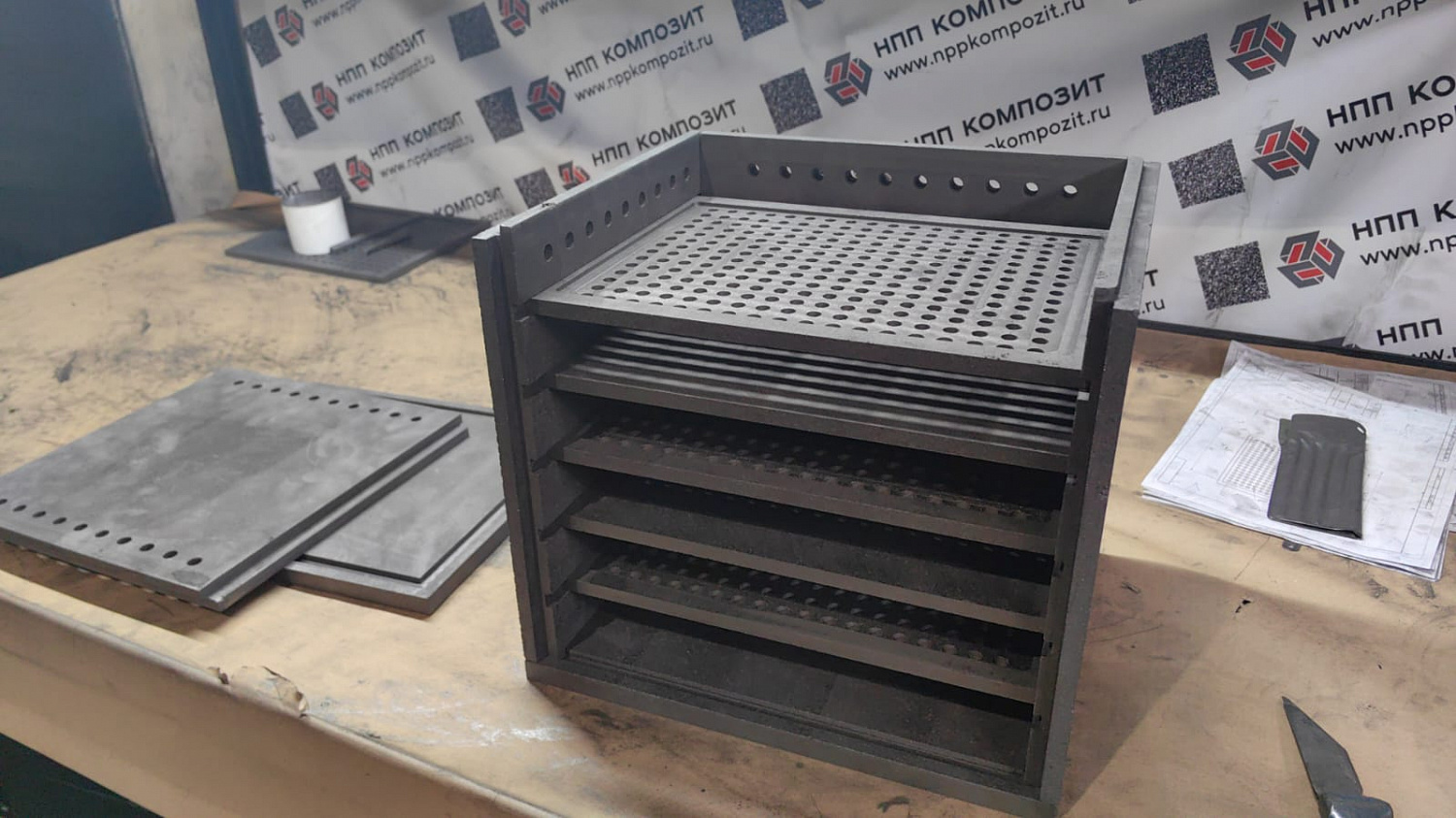 Графитовый ящик из изостатического графита