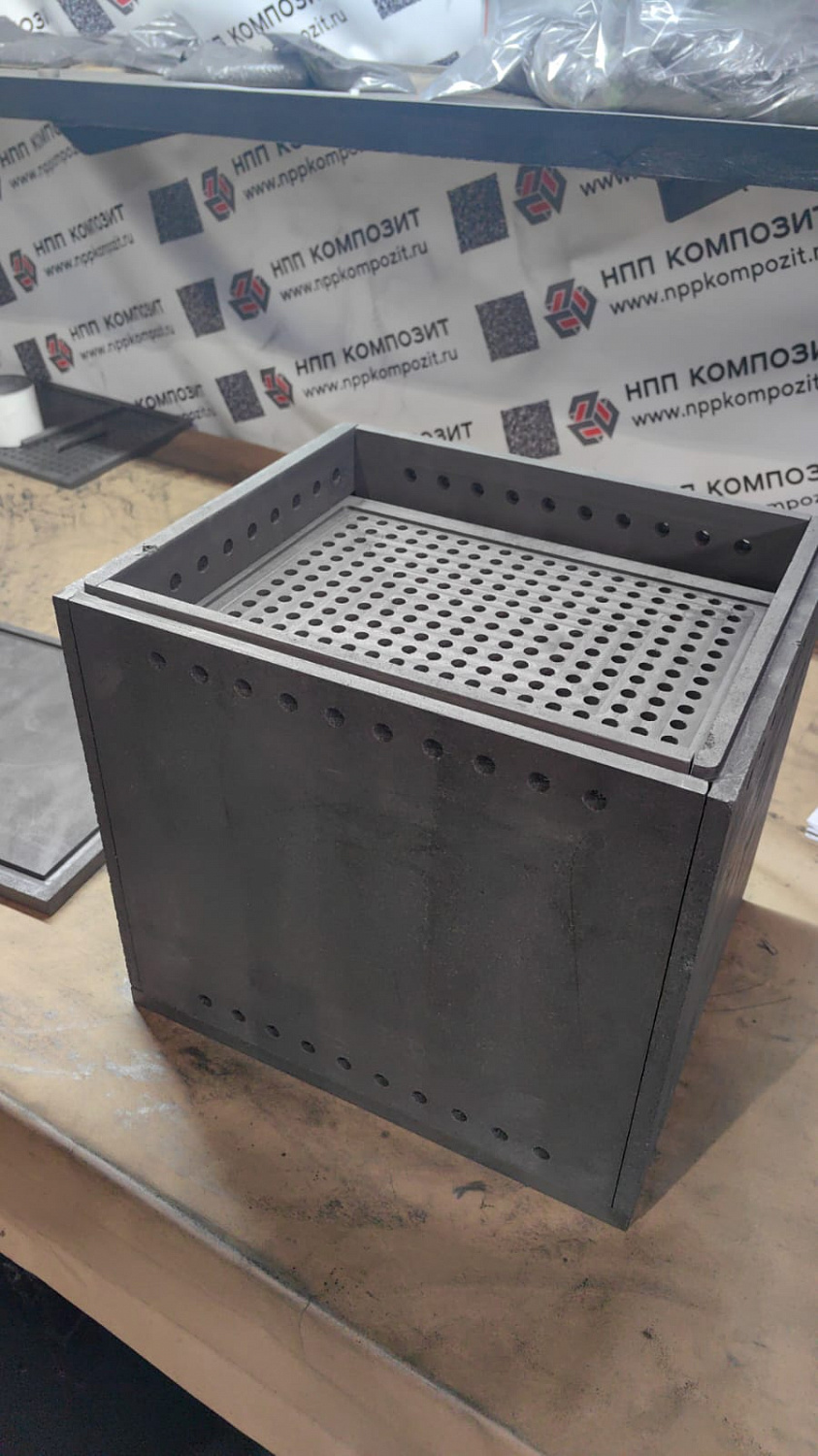 Графитовый ящик из изостатического графита