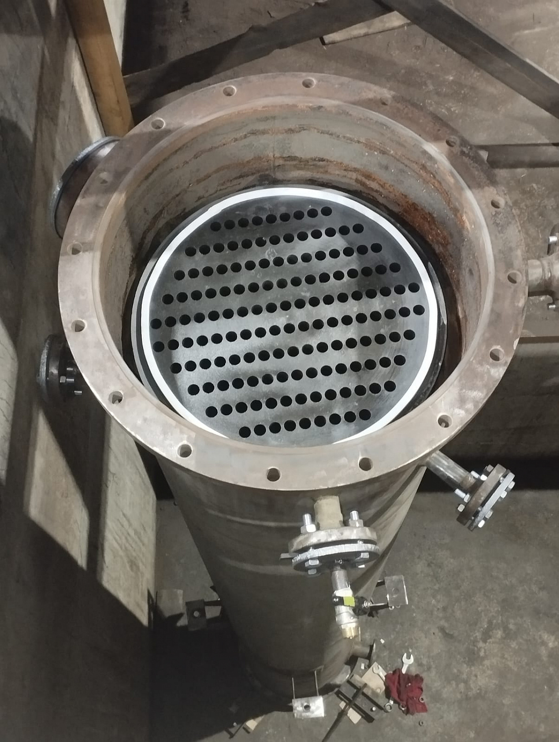 Кейс НПП «Композит»: срочный ремонт и модернизация графитовых теплообменников для ПАО «ГМК «Норникель» с увеличением эффективности в 2,2 раза