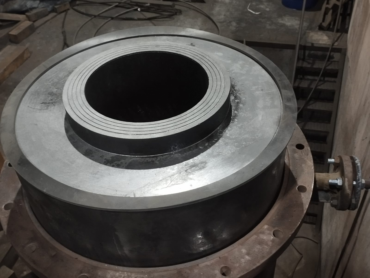 Кейс НПП «Композит»: срочный ремонт и модернизация графитовых теплообменников для ПАО «ГМК «Норникель» с увеличением эффективности в 2,2 раза